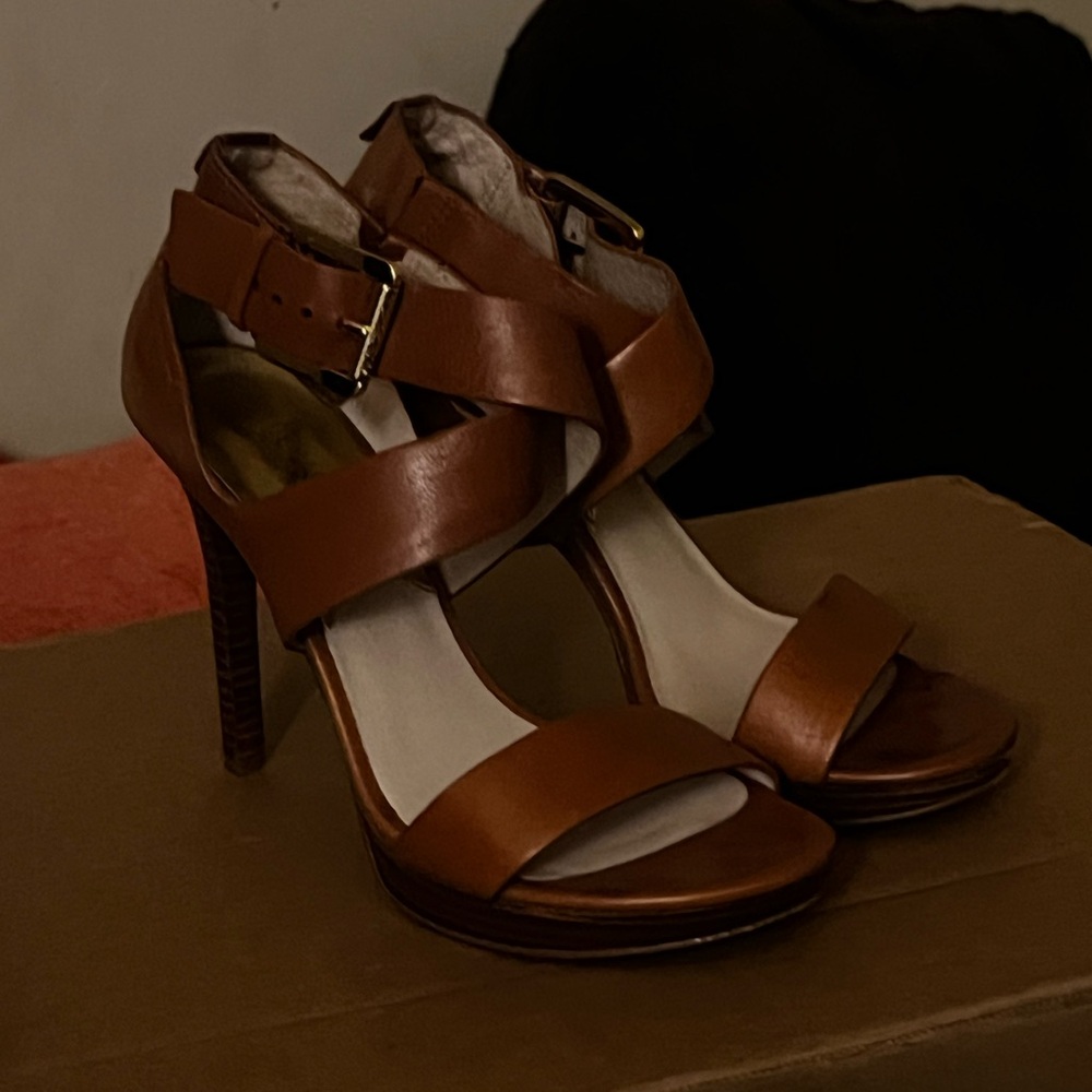 Michael Kors Stiletto Heels Women Size 8 Brown Leather Strap Buckle gold 8M